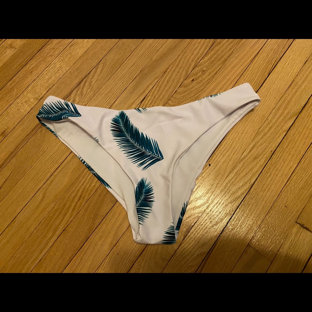Large tropical bikini bottoms